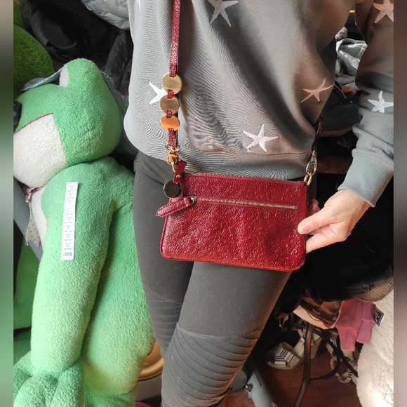 TOSCA BLU Italian Designer Cherry Leather Coffee Run Crossbody Bag - Picture 7 of 16